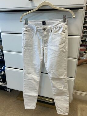 GAP White Slim Stretch Jeans